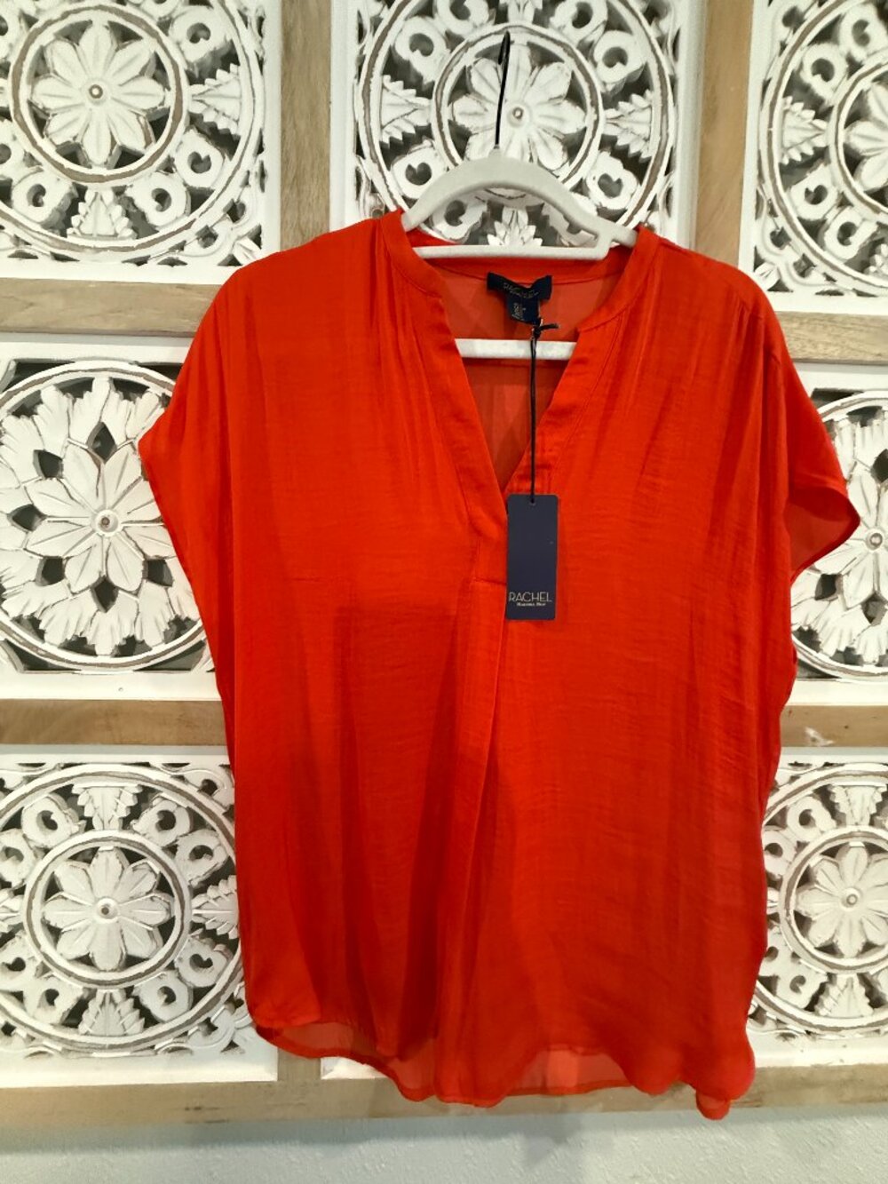 RACHEL Rachel Roy Vibrant Short Sleeve Blouse – Effortless Chic, Flowy Fit NWT